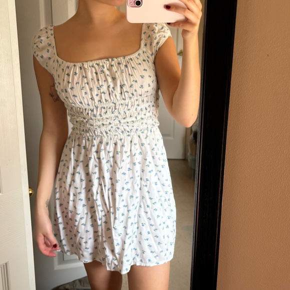 Blue flower dress - Picture 3 of 3